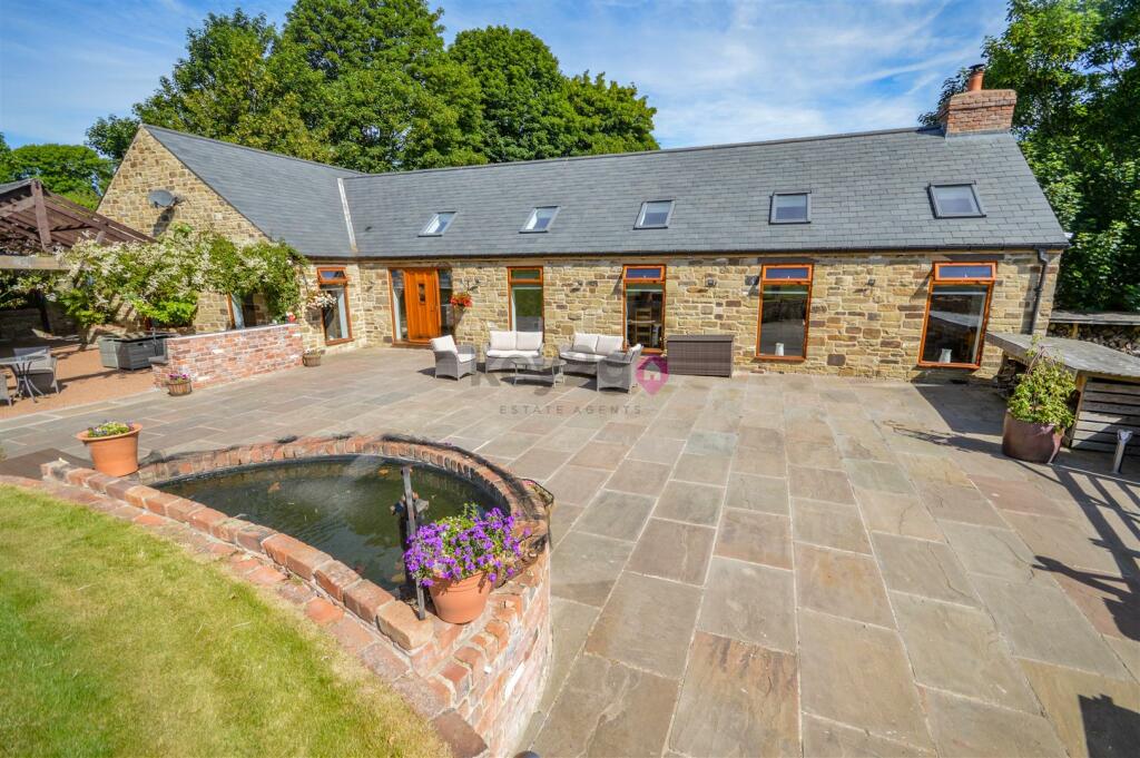 6 bedroom detached house for sale in Lightwood Lane, Middle Handley, S21