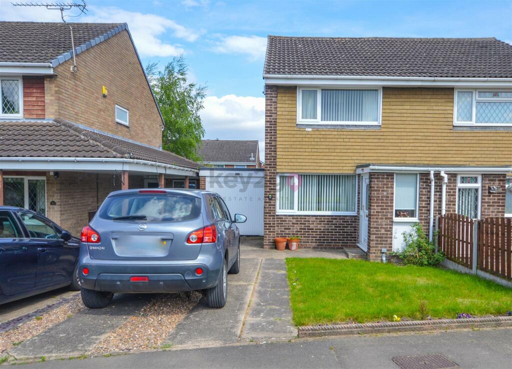 2 bedroom semidetached house for sale in Rowan Tree Road, Killamarsh