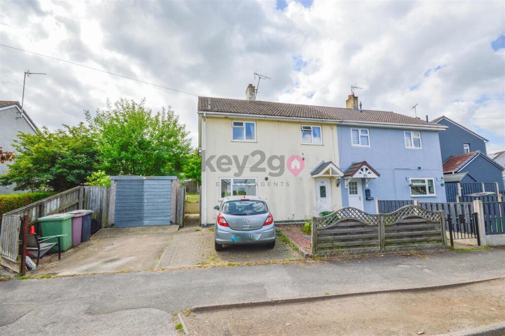3 bedroom semi-detached house