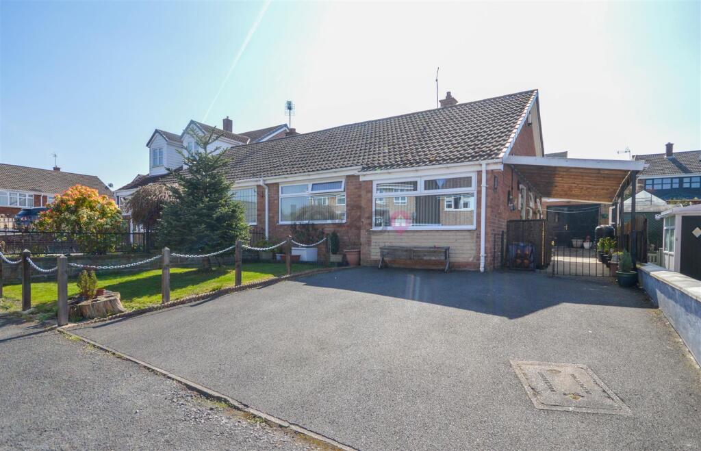 Main image of property: Heath Avenue, Killamarsh, Sheffield, S21