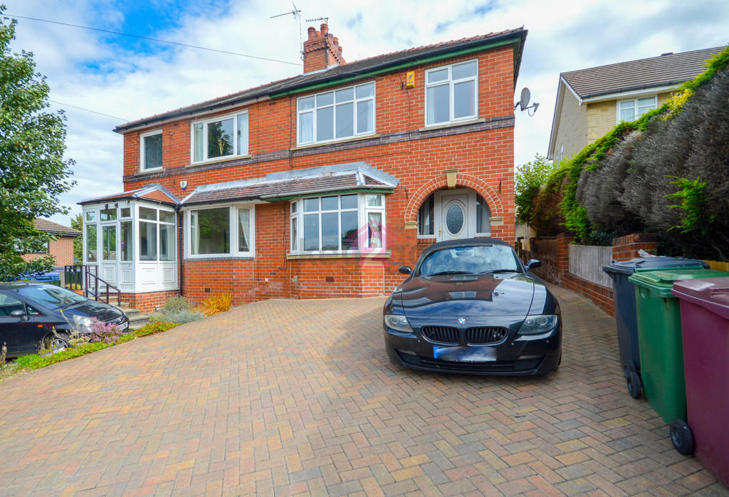 3 bedroom semidetached house for sale in High Street, Killamarsh, Sheffield, S21
