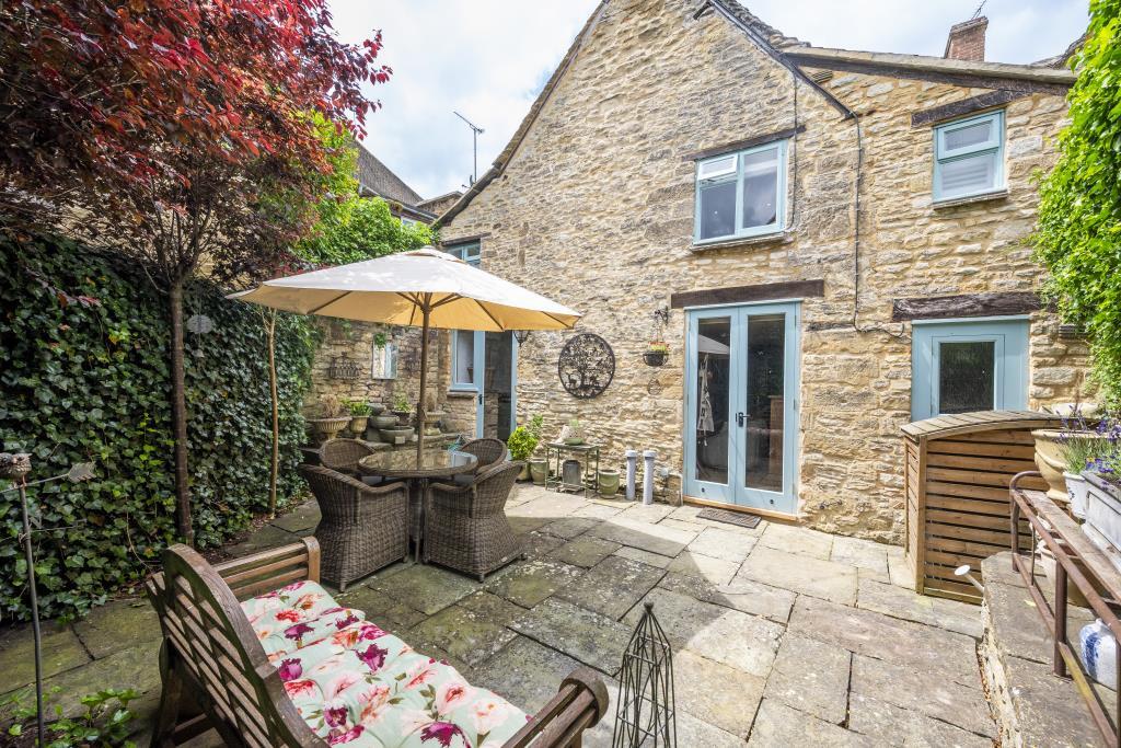 Main image of property: Lower High Street, Burford, OX18