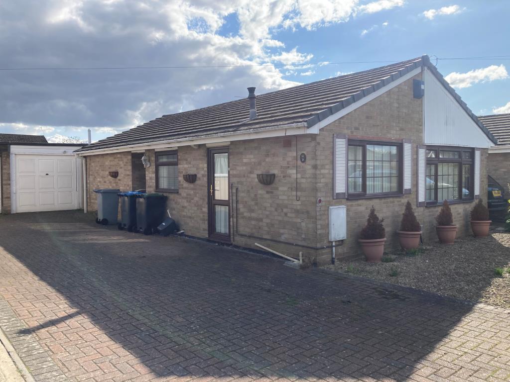 Main image of property: Shillbrook Avenue, Carterton, OX18