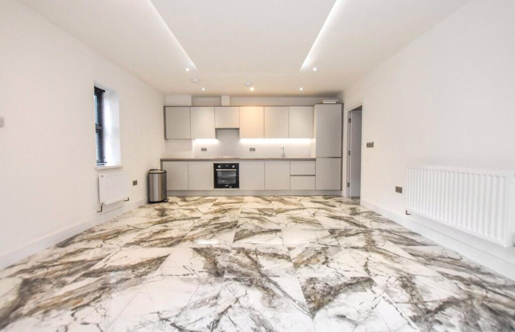 Main image of property: Banstead Road, Purley, CR8