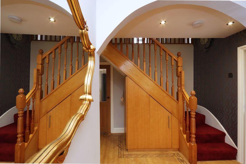 5 bedroom detached house for sale in SOUTH STAFFORDSHIRE, Kinver, Off