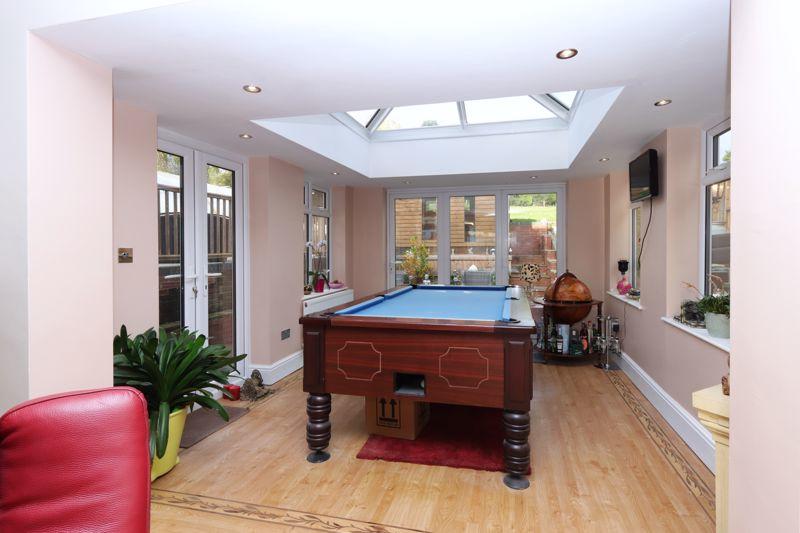 5 bedroom detached house for sale in SOUTH STAFFORDSHIRE, Kinver, Off