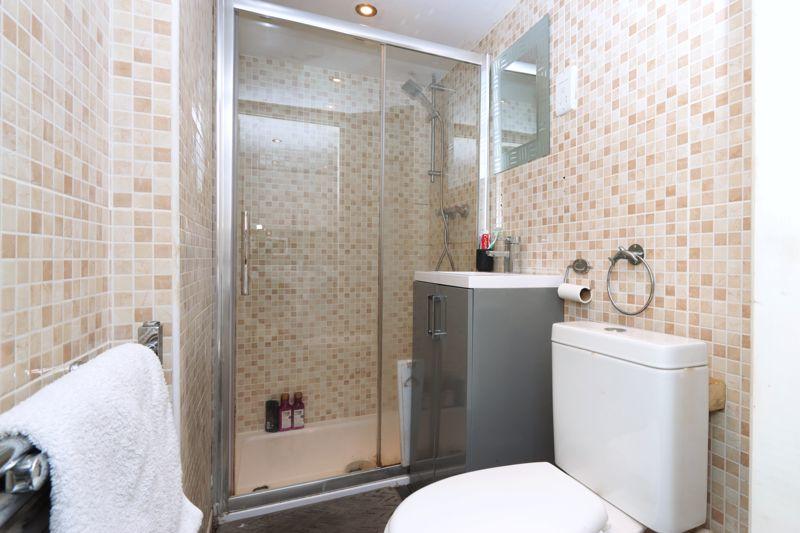 5 bedroom detached house for sale in SOUTH STAFFORDSHIRE, Kinver, Off