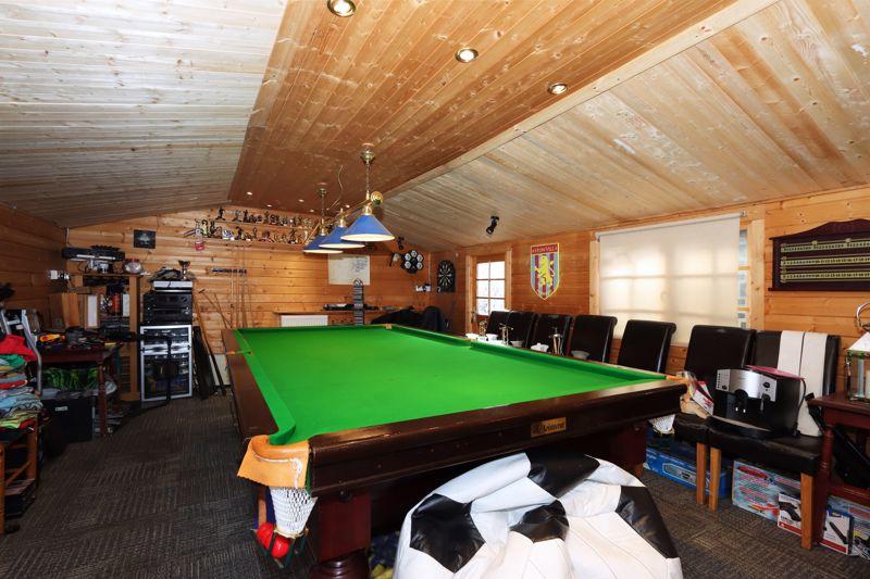 5 bedroom detached house for sale in SOUTH STAFFORDSHIRE, Kinver, Off