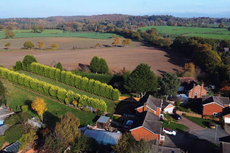 5 bedroom detached house for sale in SOUTH STAFFORDSHIRE, Kinver, Off