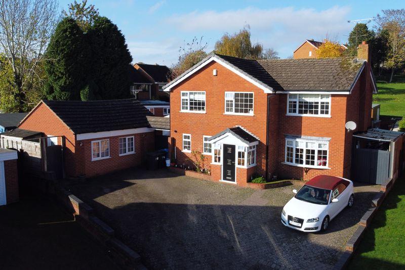 5 bedroom detached house for sale in SOUTH STAFFORDSHIRE, Kinver, Off