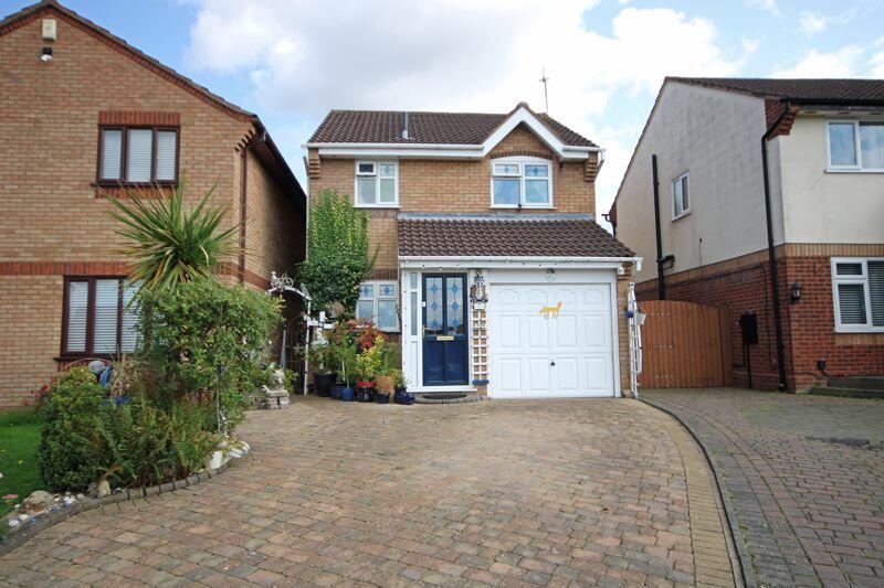 3 bedroom detached house for sale in Welland Drive, Amblecote