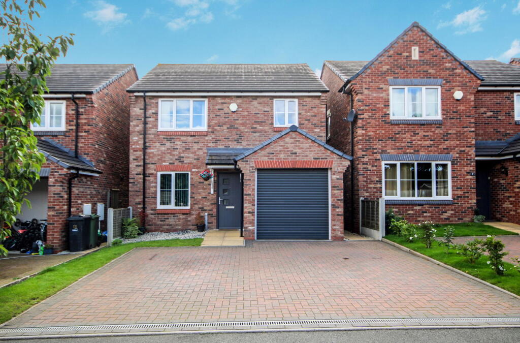 Main image of property: Flint Grove, WORDSLEY, Stourbridge, DY8 4BZ