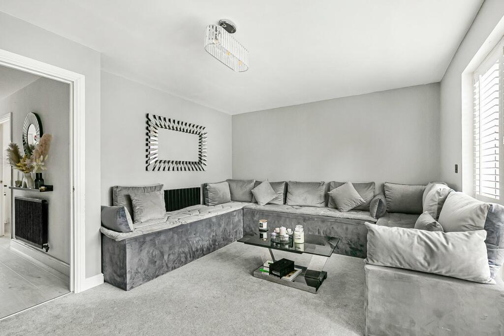 Additional property image - Mount Pleasant Lane, Hatfield, AL9