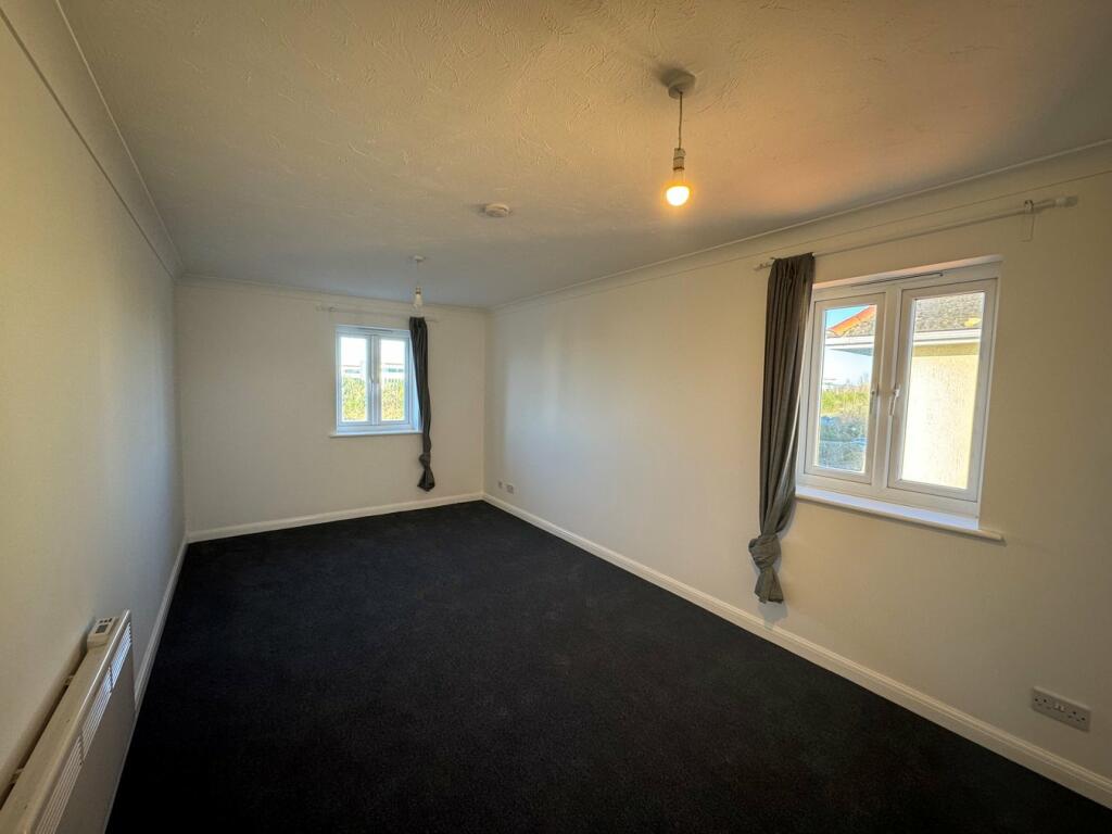 Additional property image - Walsingham Close, Hatfield, AL10