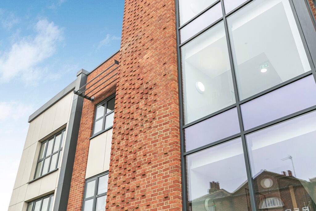 Additional property image - Great North Road, Hatfield, AL9