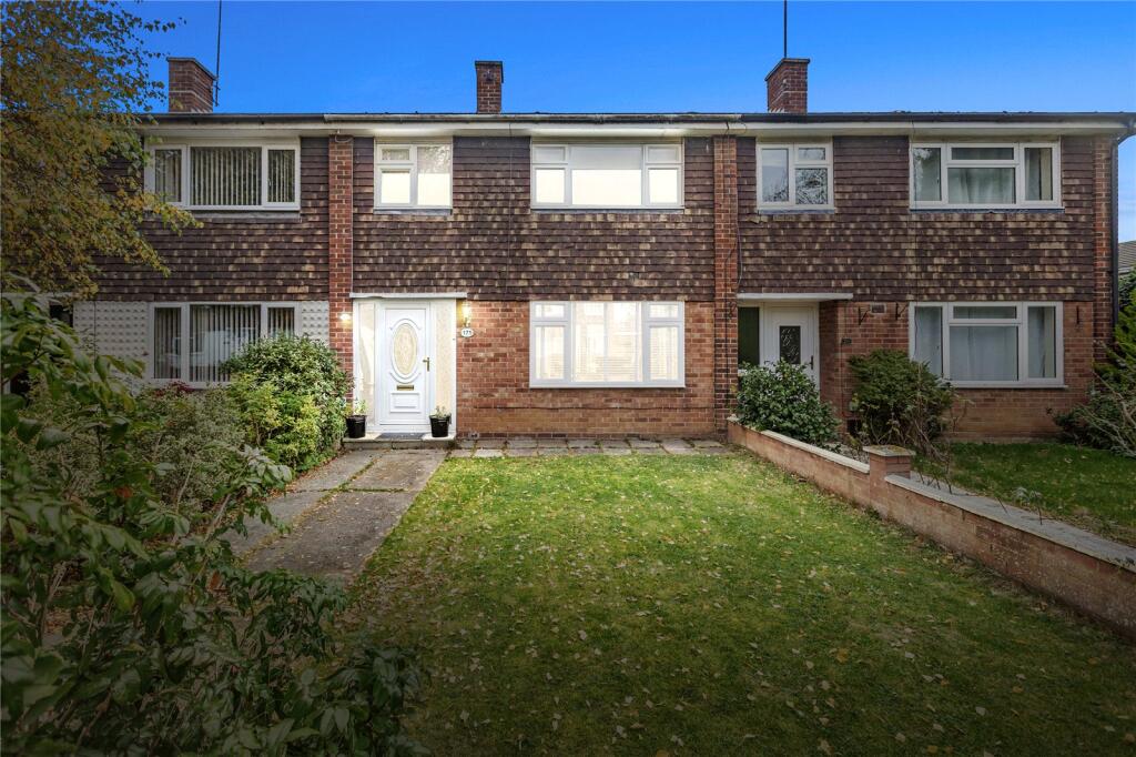 Main image of property: Meadgate Avenue, Chelmsford, Essex, CM2