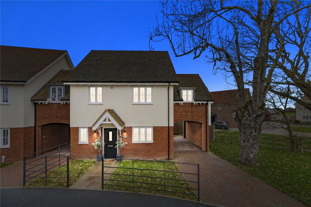Main image of property: Felmoor Chase, Felsted, Dunmow, Essex, CM6