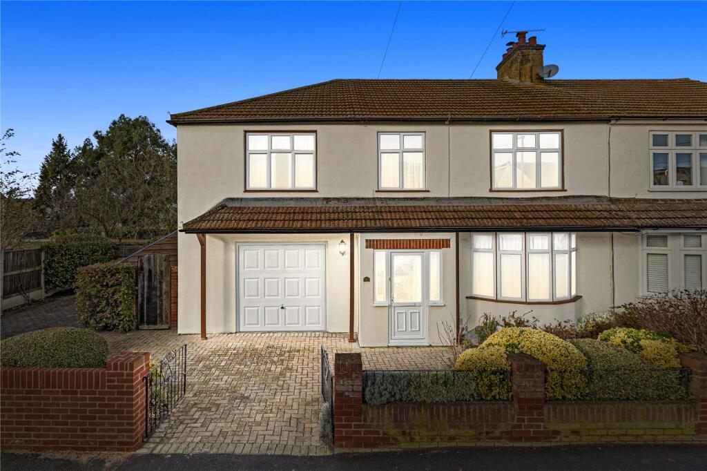 Main image of property: Goldlay Avenue, Chelmsford, Essex, CM2