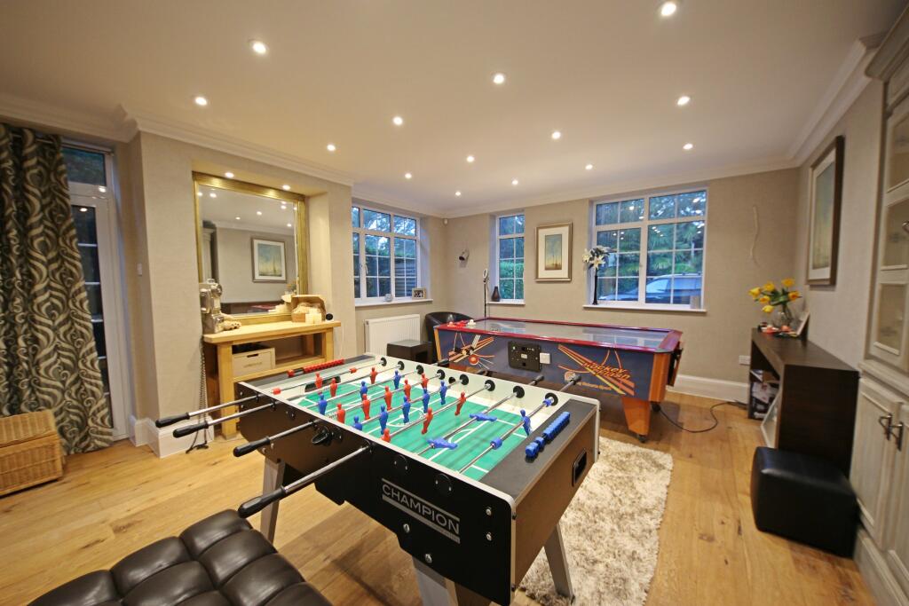 Additional property image - East Avenue, Talbot Woods, Bournemouth