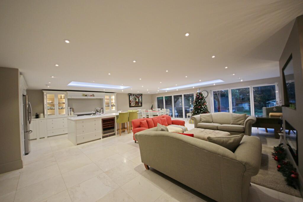Additional property image - East Avenue, Talbot Woods, Bournemouth
