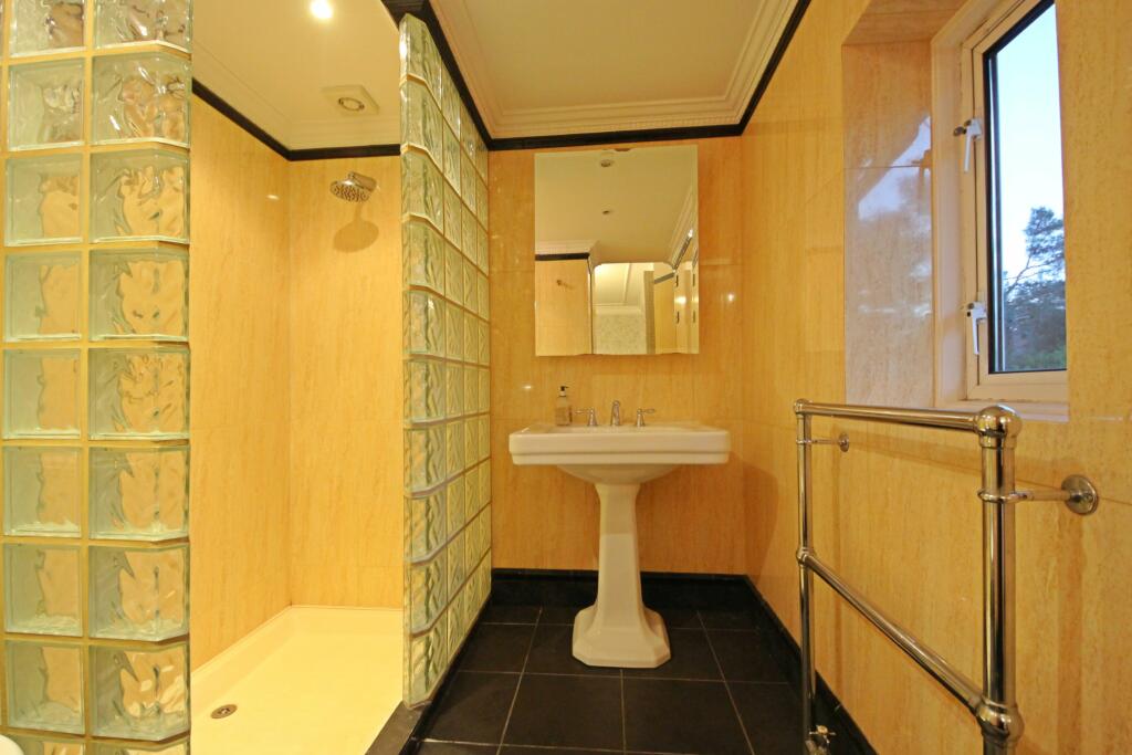 Additional property image - East Avenue, Talbot Woods, Bournemouth