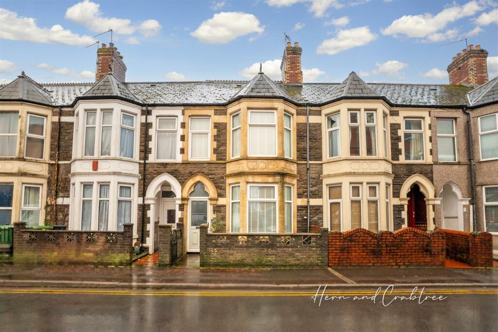 3 bedroom terraced house for sale in Lansdowne Road, Canton, Cardiff, CF5