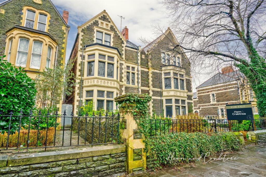 4 bedroom detached house for sale in Cathedral Road, Cardiff, CF11