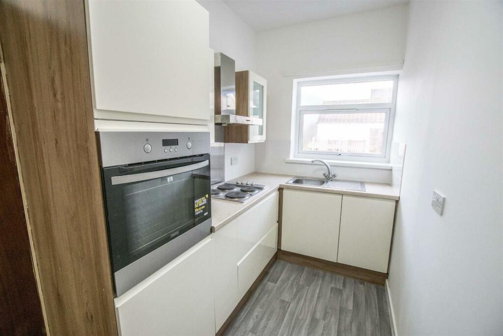 1 bedroom apartment for rent in Cardiff Road, Taffs Well, Cardiff, CF15