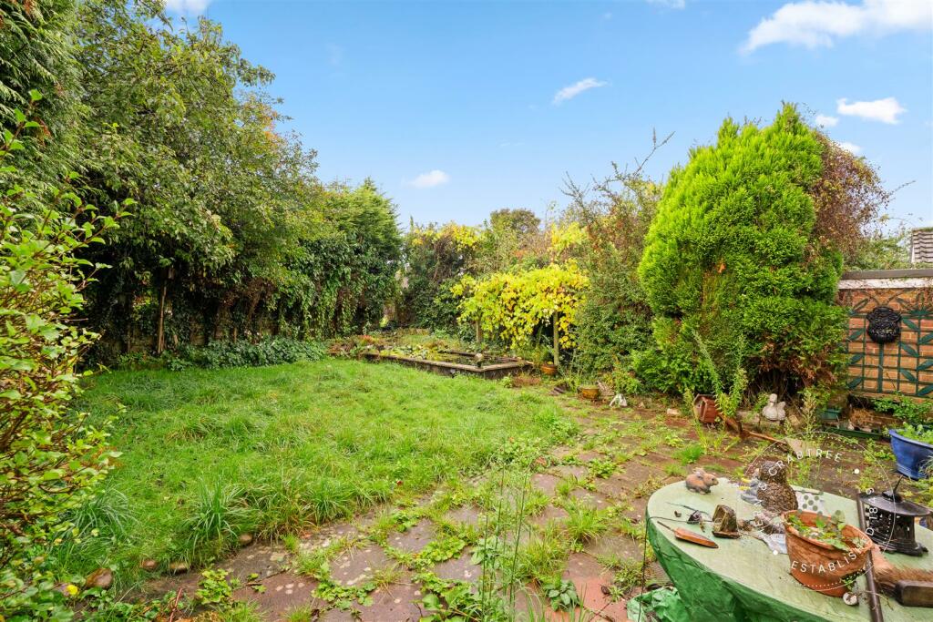 Additional property image - Rose Acre, Bristol