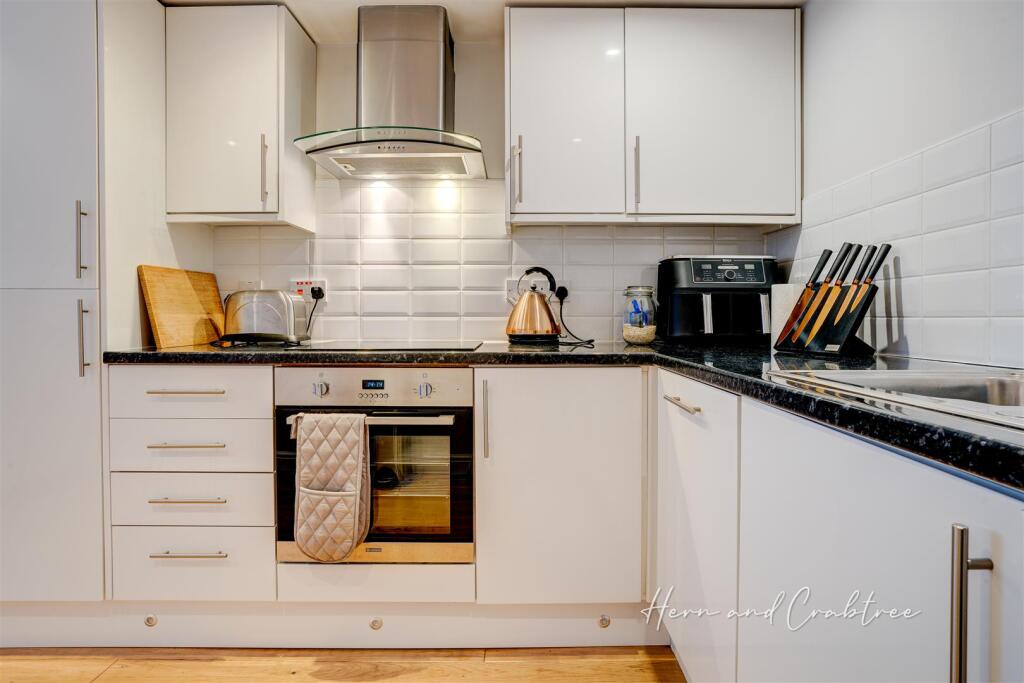 Additional property image - Beda Road, Canton, Cardiff