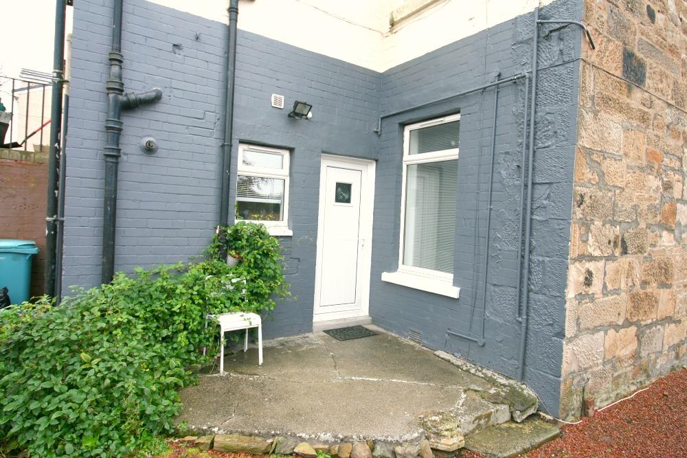 1 bedroom ground floor flat for sale in Main Street, Wishaw