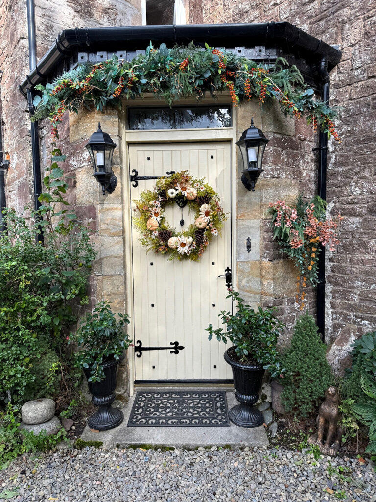 Main image of property: The Old Manse Roberton Biggar ML12 6RS