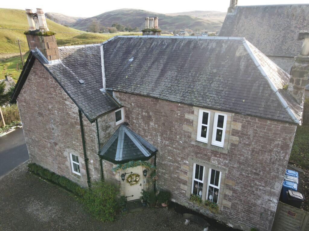 Main image of property: The Old Manse Roberton Biggar ML12 6RS