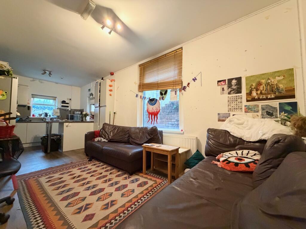 Main image of property: Lisvane Street, Cathays