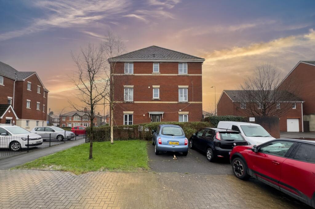 4 bedroom town house for sale in Watkins Square, Llanishen, CF14