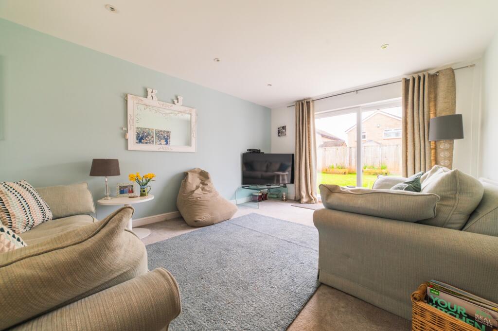 Additional property image - Cog Road, Sully, Penarth
