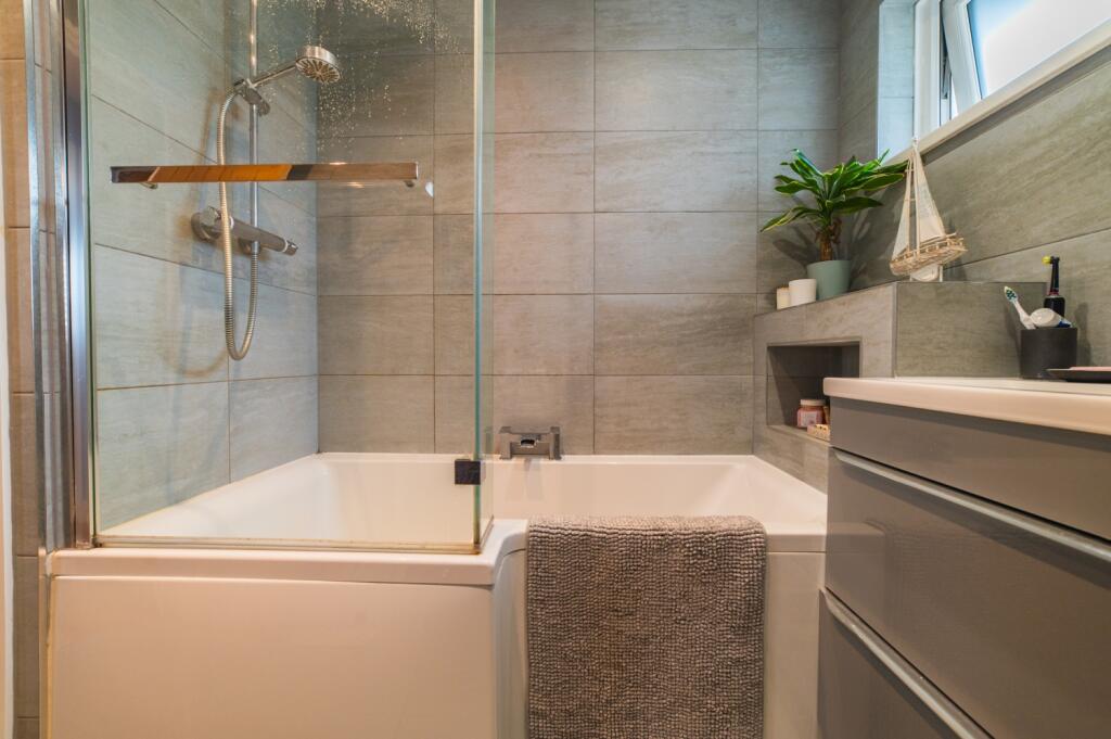 Additional property image - Cog Road, Sully, Penarth