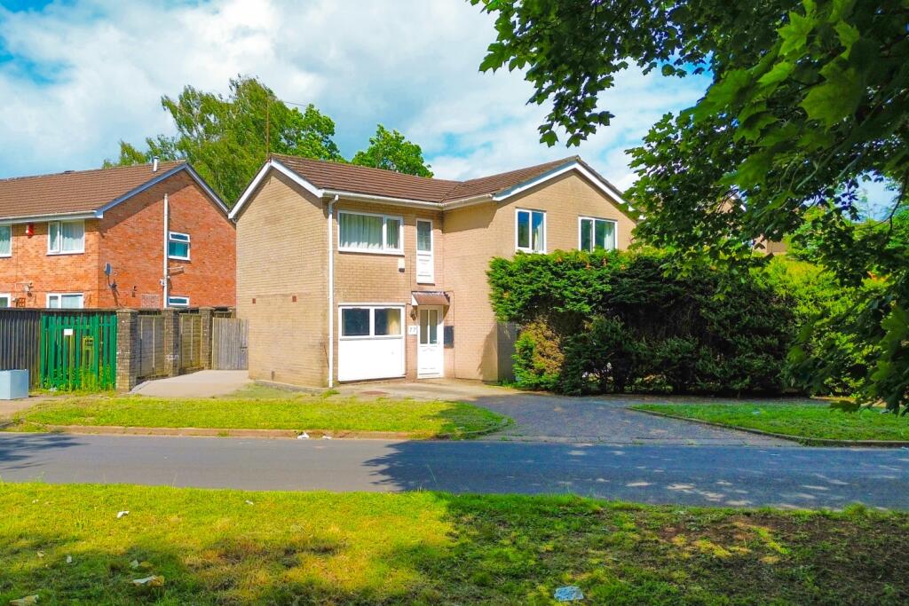4 bedroom detached house for sale in Waun Fach, Pentwyn, CF23