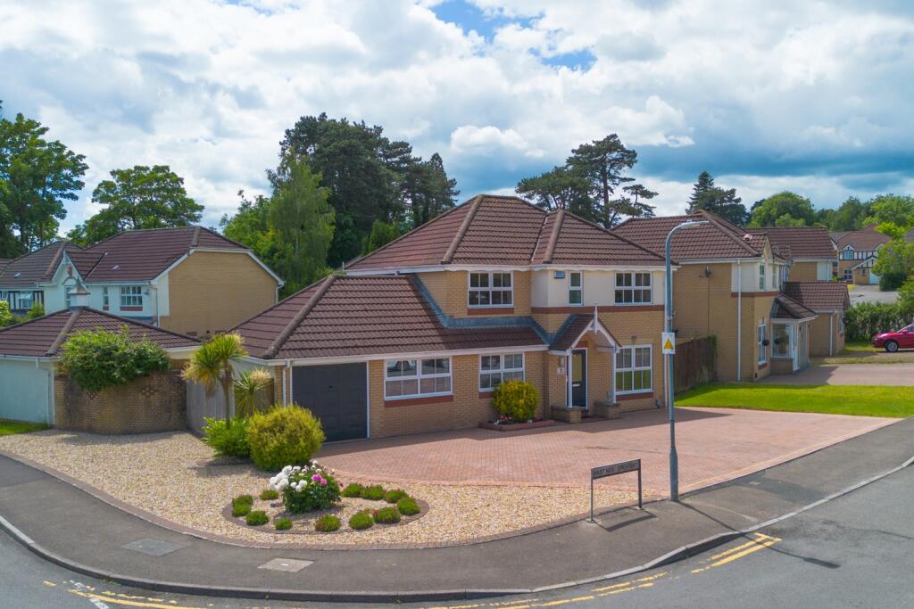 4 bedroom detached house for sale in Hastings Crescent, Old St. Mellons
