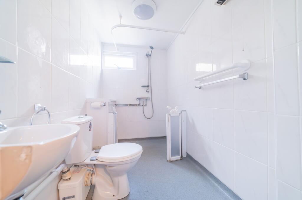 Additional property image - Corporation Road
