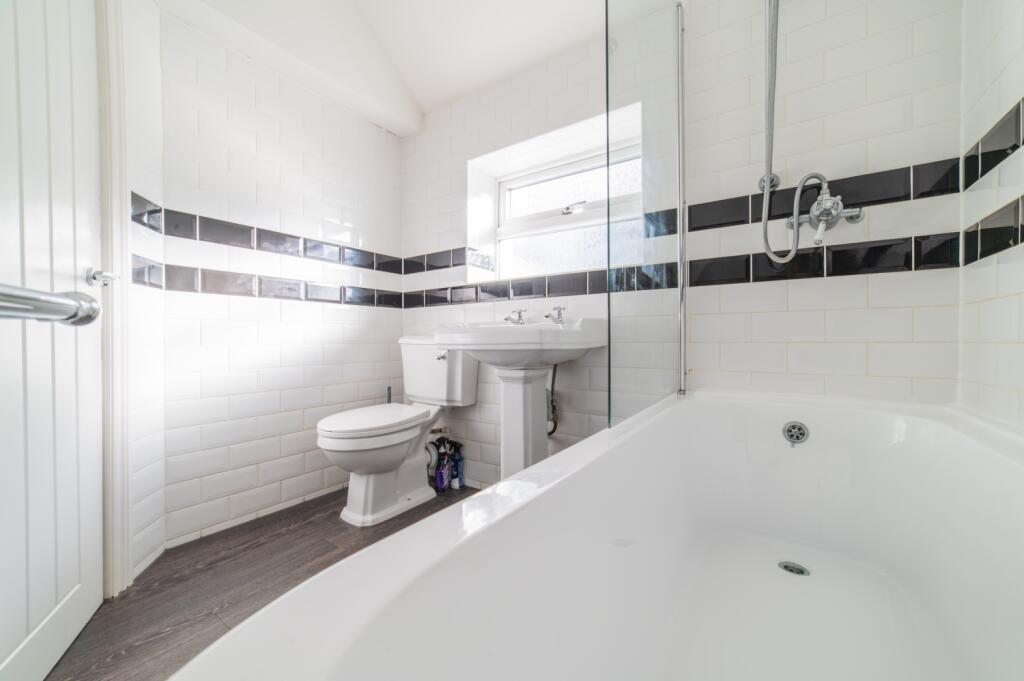 Additional property image - Corporation Road