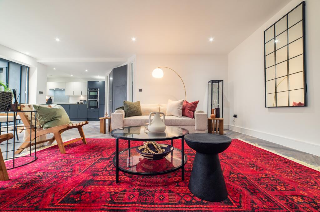 Additional property image - Park Place, City Centre