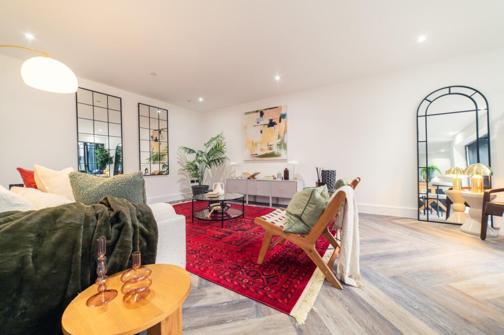 Additional property image - Park Place, City Centre