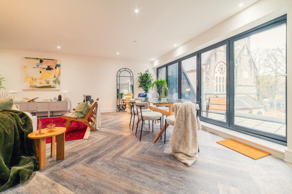 Additional property image - Park Place, City Centre