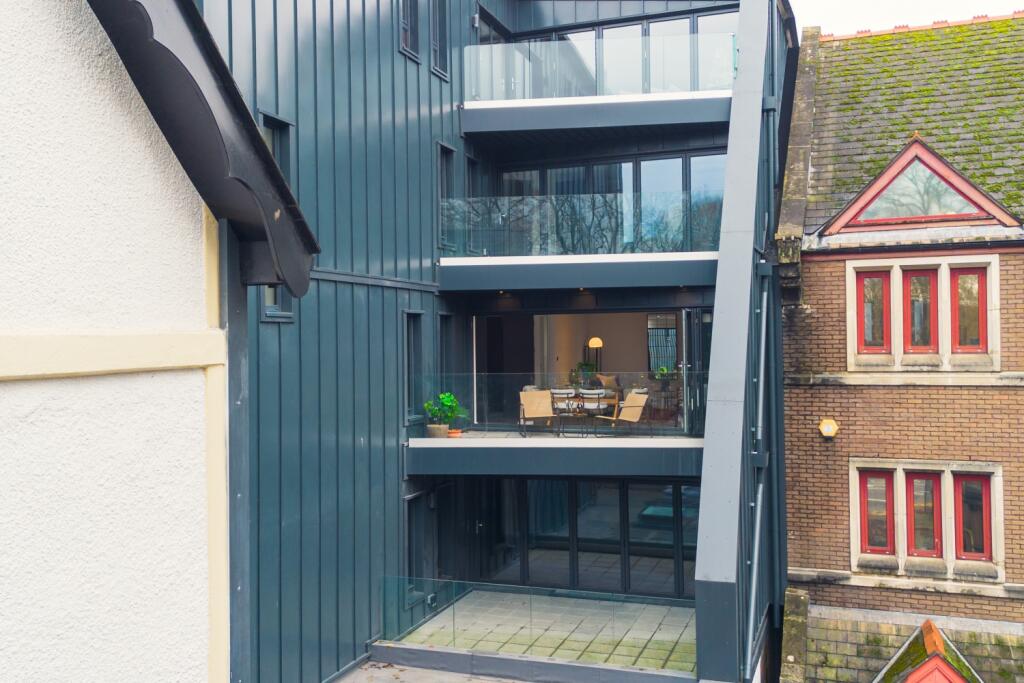 Additional property image - Park Place, City Centre