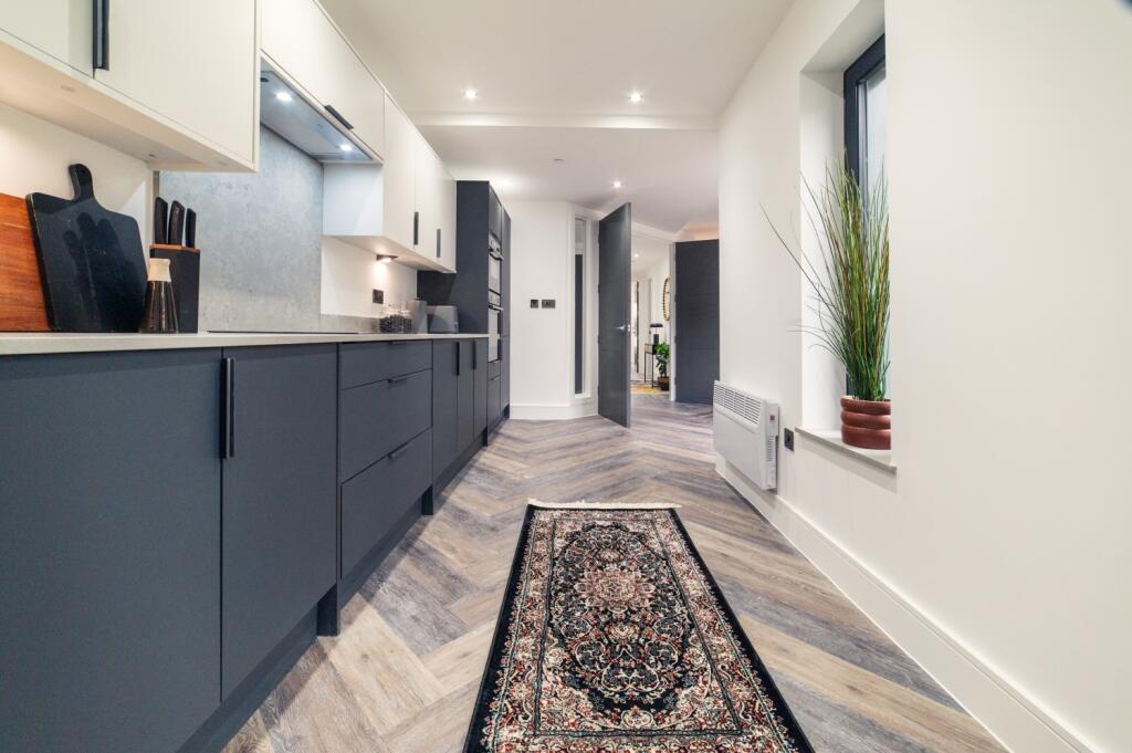 Additional property image - Park Place, City Centre