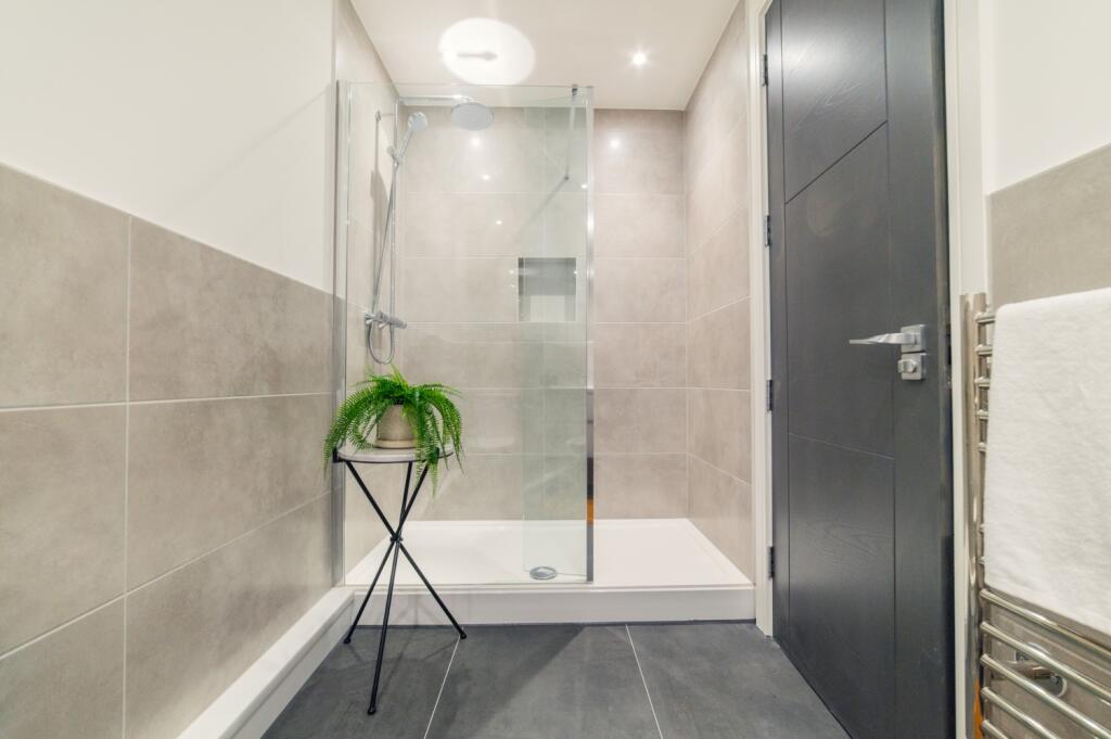 Additional property image - Park Place, City Centre