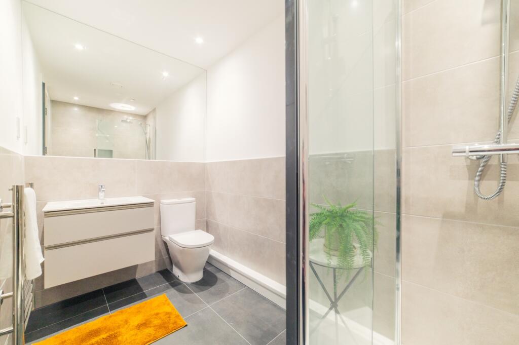 Additional property image - Park Place, City Centre