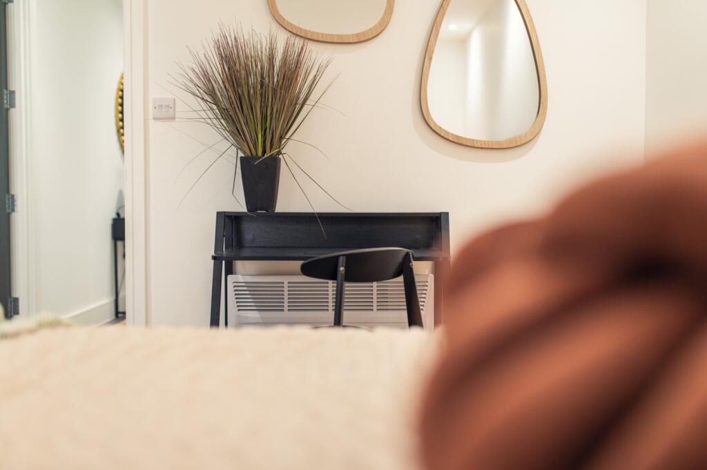 Additional property image - Park Place, City Centre