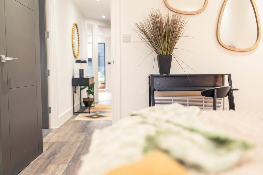 Additional property image - Park Place, City Centre